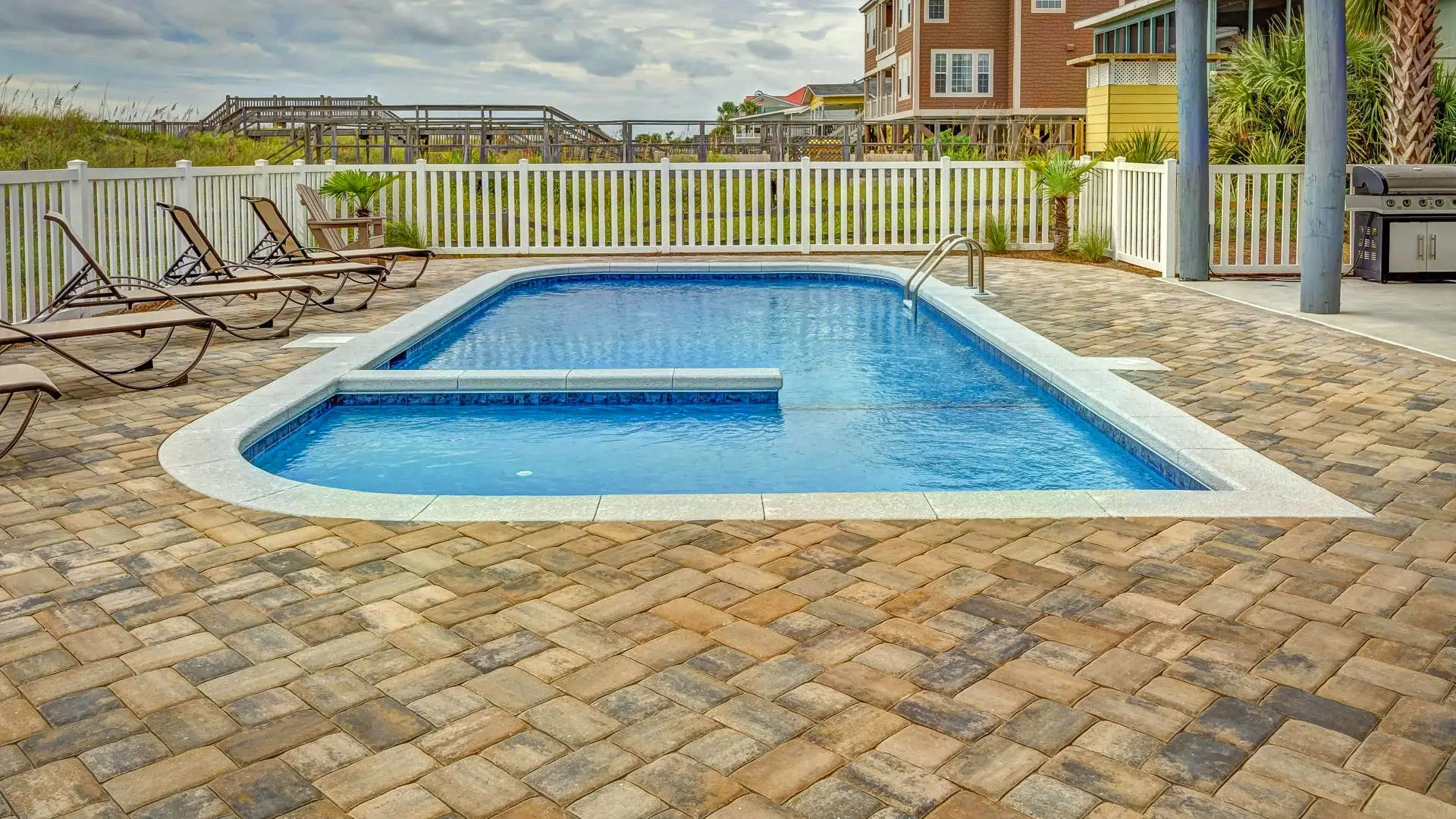 Masonry Pool Surrounds by Shoreline Property Services